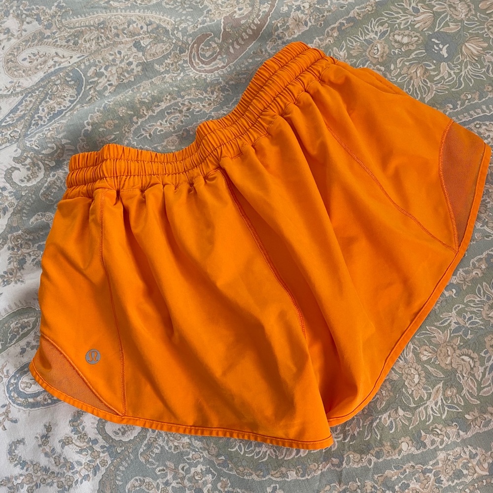 Lululemon Hotty hot II